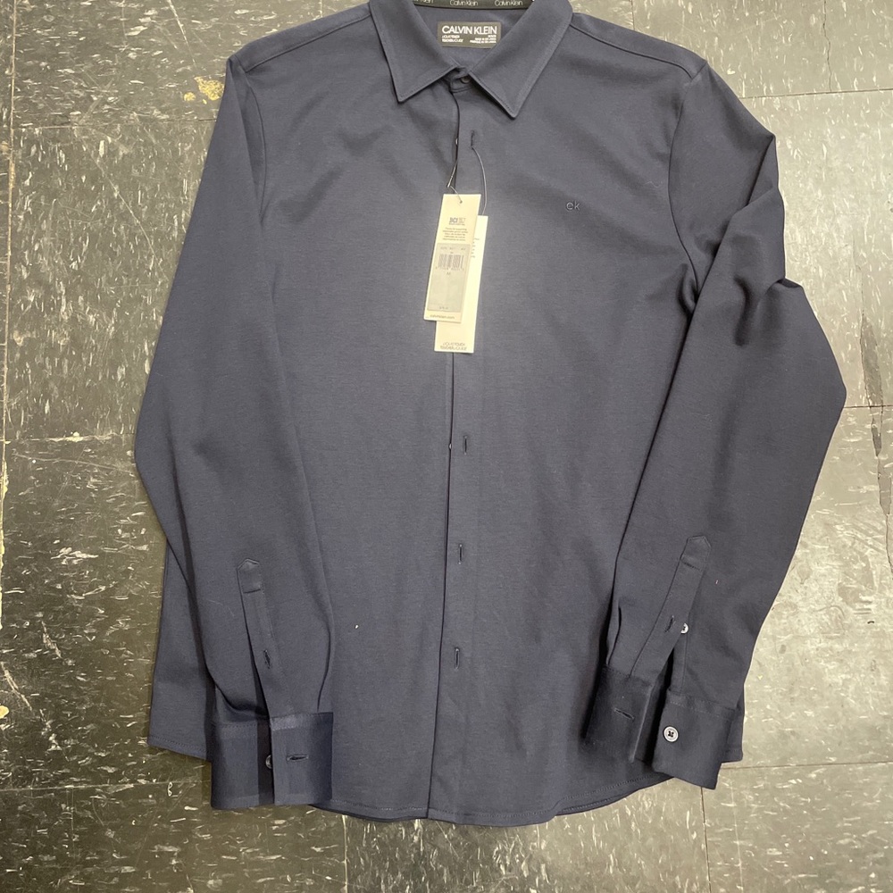 Calvin Klein men button shirt